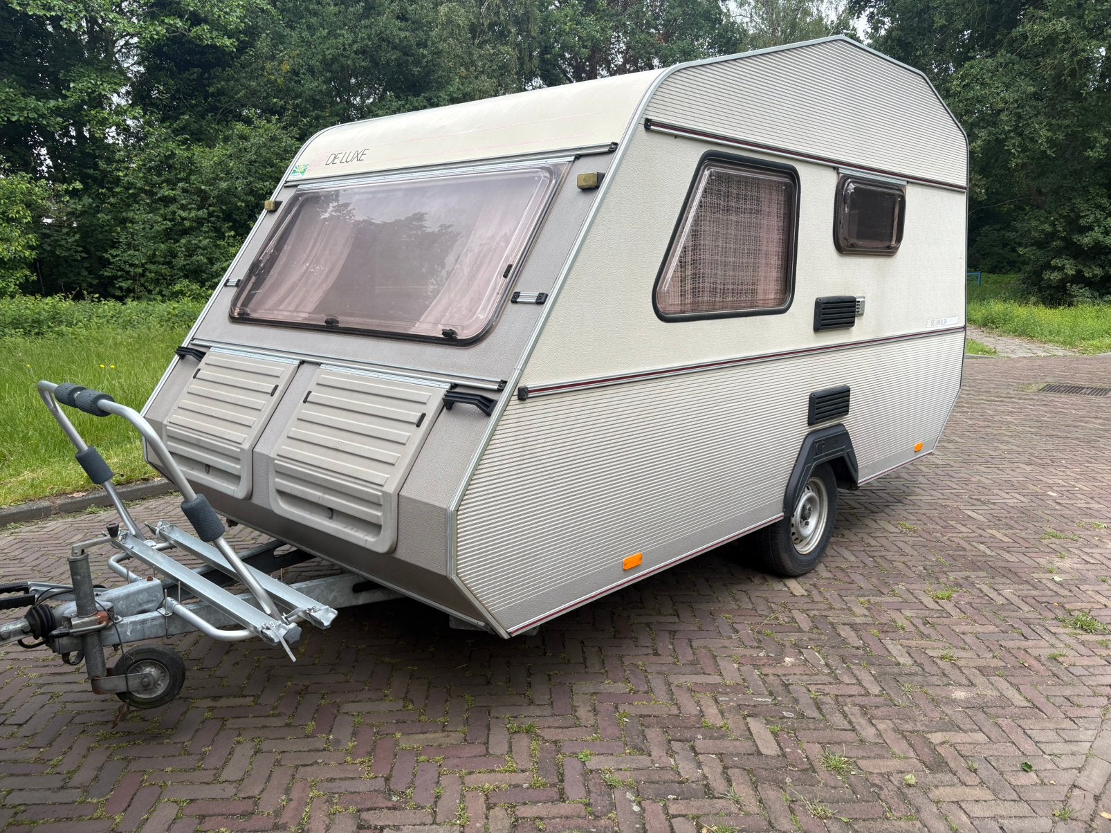 Kip caravan nette staat, Rondzit, Kip, Particulier, Tot en met 4