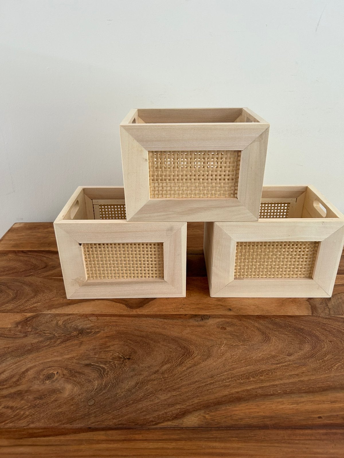 Set van 3 houten opbergbakjes met rotan details, Ophalen of Verzenden, Nieuw