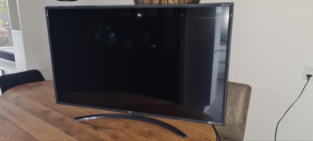 Lg smart TV 49UM7400PLB, Ophalen