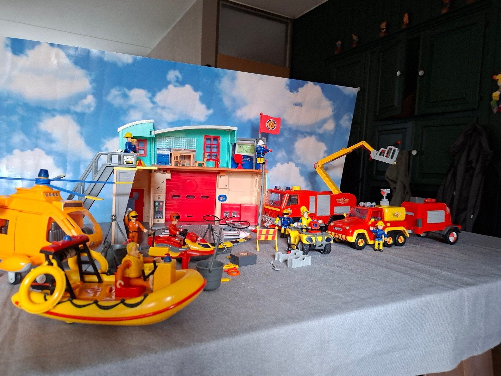 Brandweerman Sam speelgoedset en vele accessoires, Ophalen of Verzenden, Zo goed als nieuw