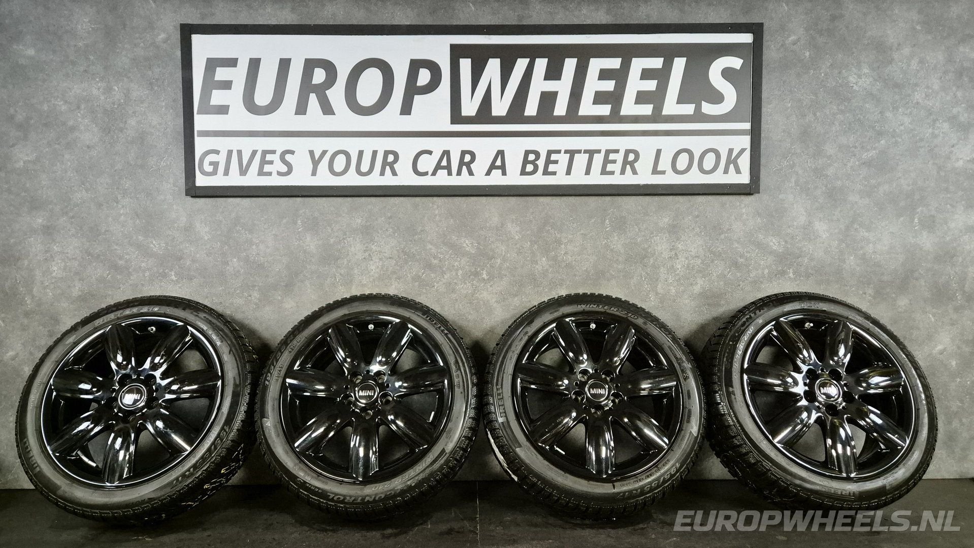 17 inch MINI F54 Clubman velgen winterbanden 528 origineel, Gebruikt, -, -, Banden en Velgen