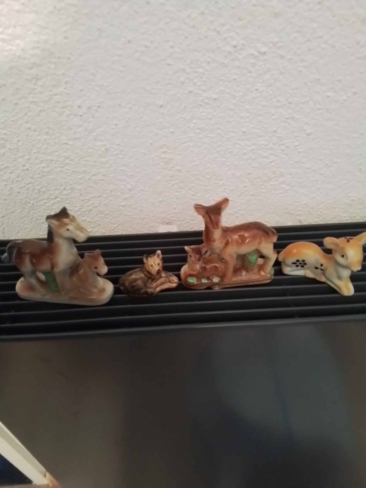 4 schattige beeldjes van herten en een kat samen 4 euro, Ophalen of Verzenden, Zo goed als nieuw, Dier