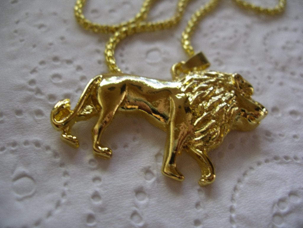 Een Goudkleurige ketting met Goudkleurige Leeuwen Hanger, Verzenden, Overige materialen, Hanger