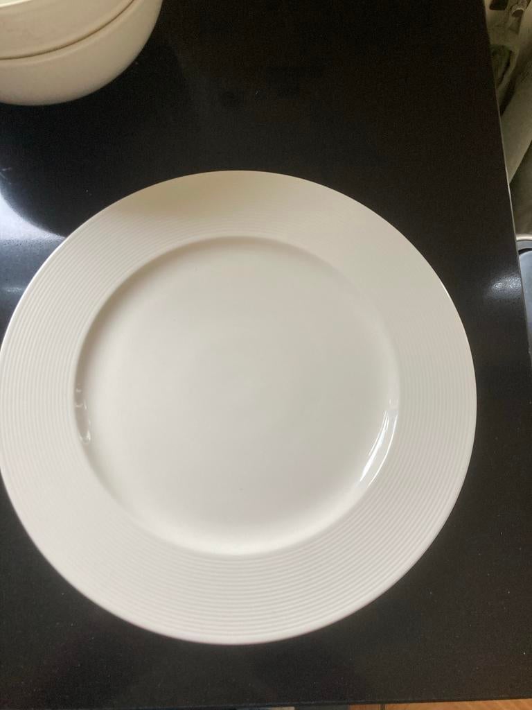 New Linnen serveerBord - Magnetron & Vaatwasbestendig, Huis en Inrichting, Keuken | Servies, Gebruikt, Ophalen of Verzenden, Bord(en)