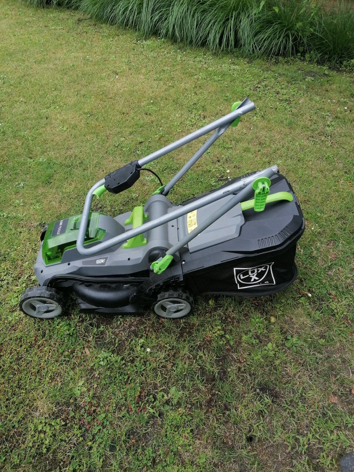 LUX-TOOLS A-RM-2x20/33 Accu grasmaaier in onderdelen parts, Cirkelmaaier, Accu-grasmaaier, Ophalen of Verzenden, Zo goed als nieuw