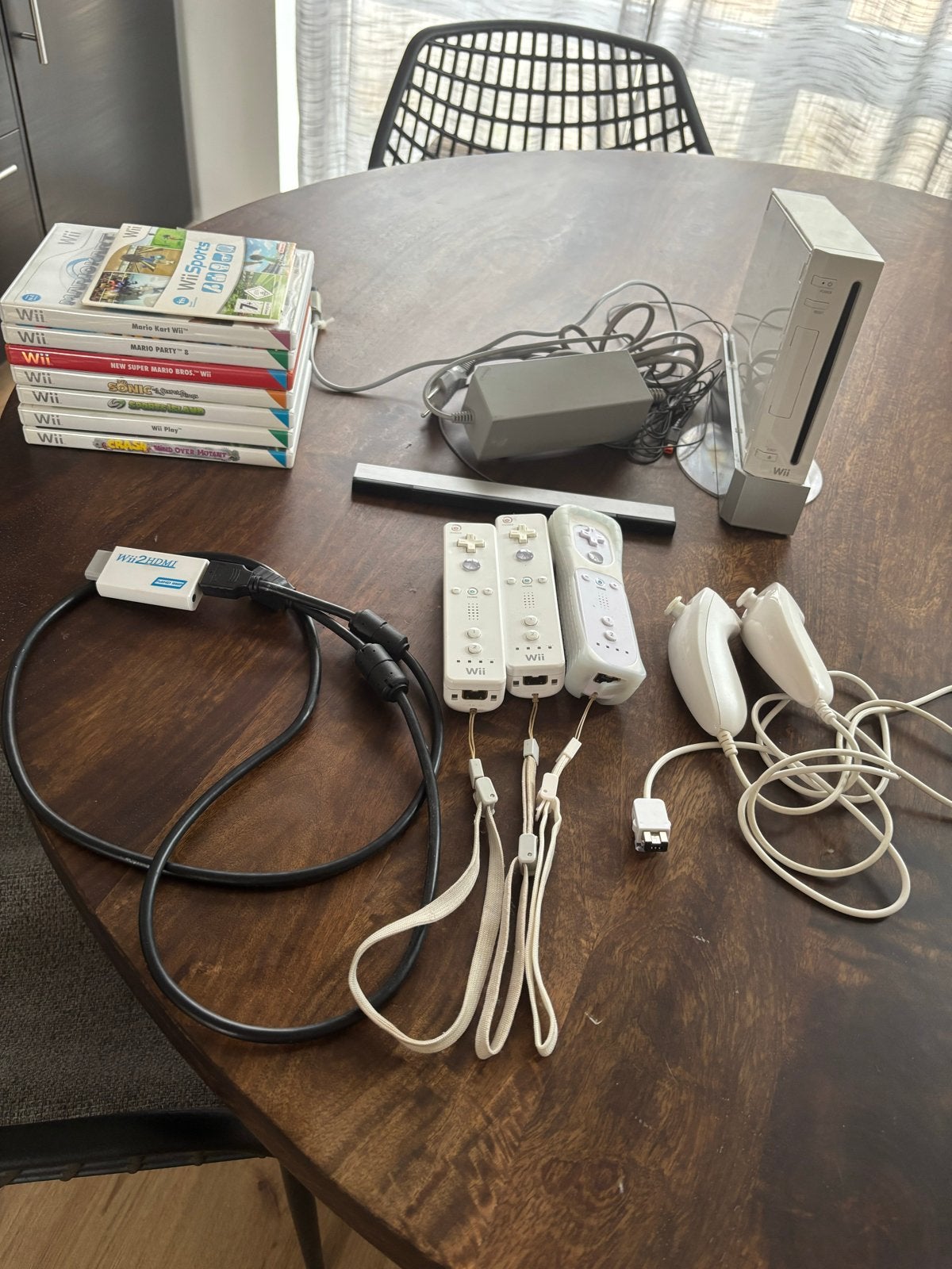 Wii Console met 3 controllers, 2 Nunchucks en 10 games, Ophalen, Gebruikt, Met 3 controllers of meer, Met games