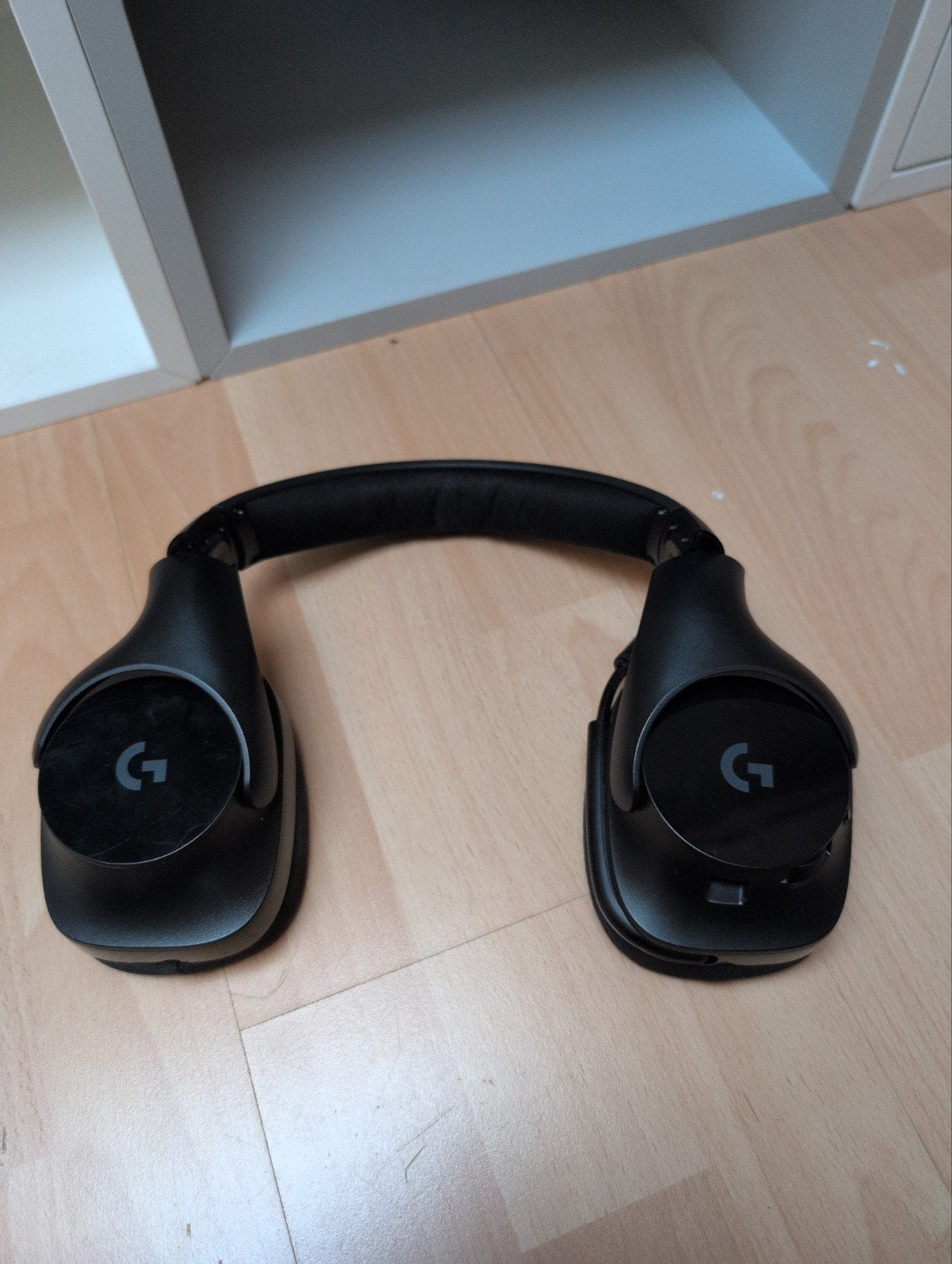 Logitech G533 Draadloze Gaming Headset Zwart, Gebruikt, Ophalen of Verzenden, Over-ear, Zwart