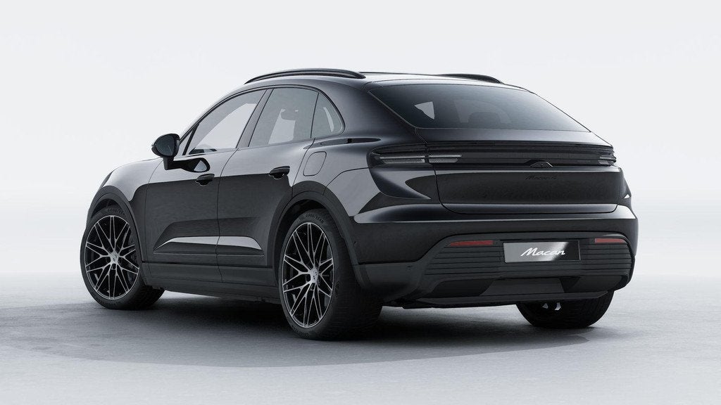 Porsche Macan 4, Gebruikt, Zwart, Vierwielaandrijving, 2305 kg