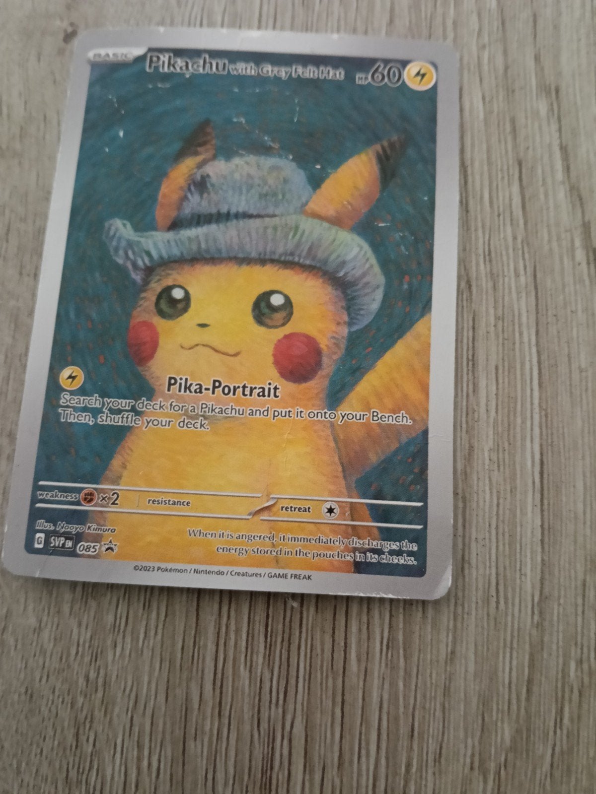 Pikachu with Grey Felt Hat (licht beschadigd), Ophalen of Verzenden, Gebruikt, Losse kaart
