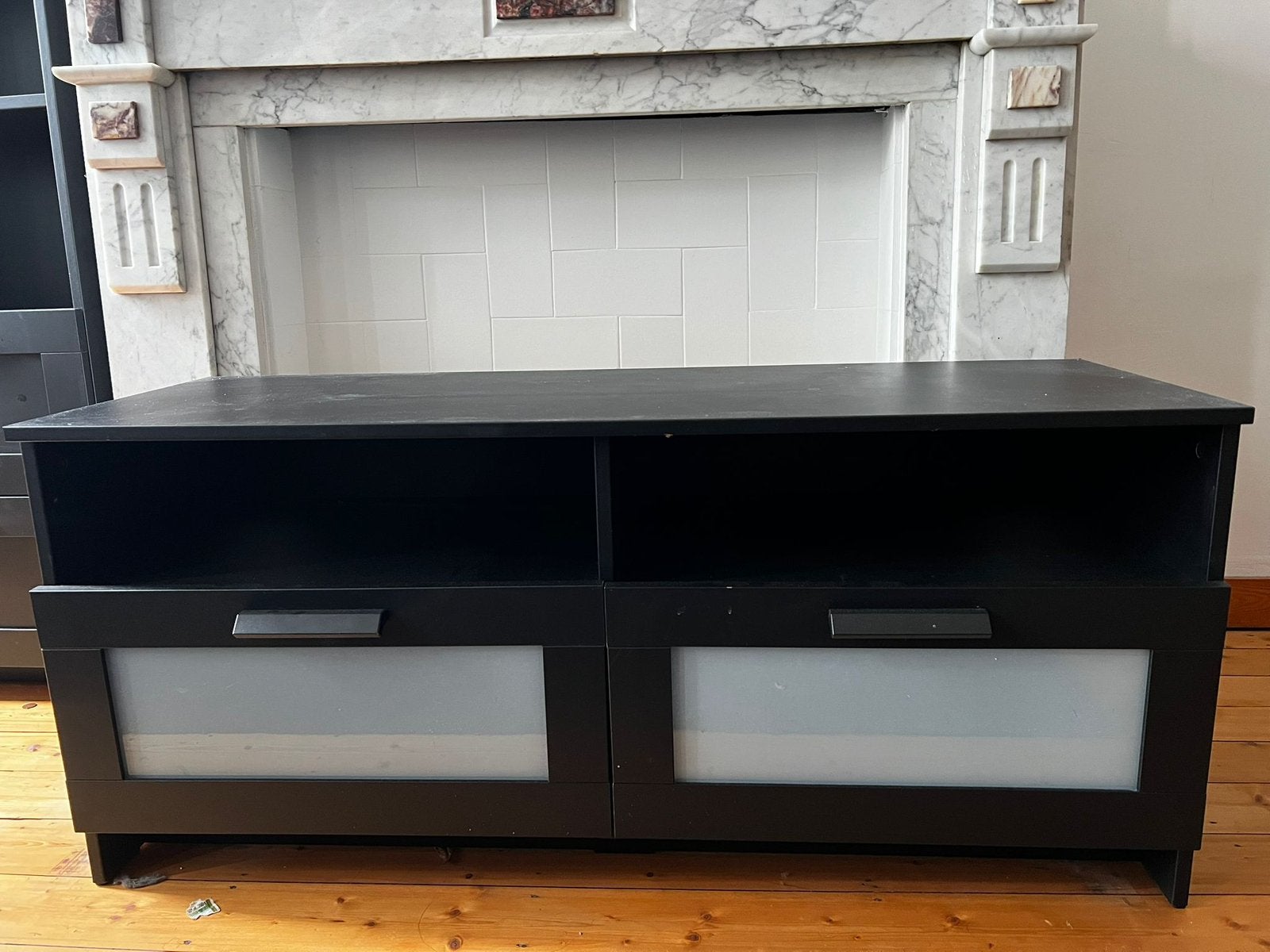 IKEA TV BENCH BLACK, Huis en Inrichting, Ophalen, Zo goed als nieuw, 25 tot 50 cm, Minder dan 100 cm