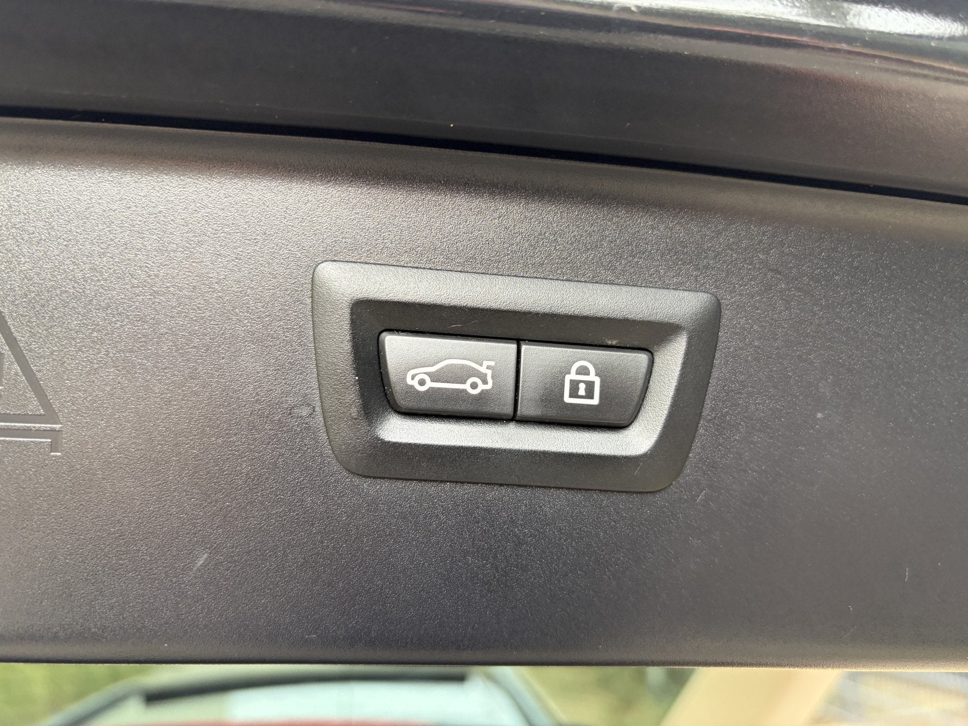 Foto 22 van BMW 5 Serie Touring 520i High Executive / AUTOMAAT / LEER /