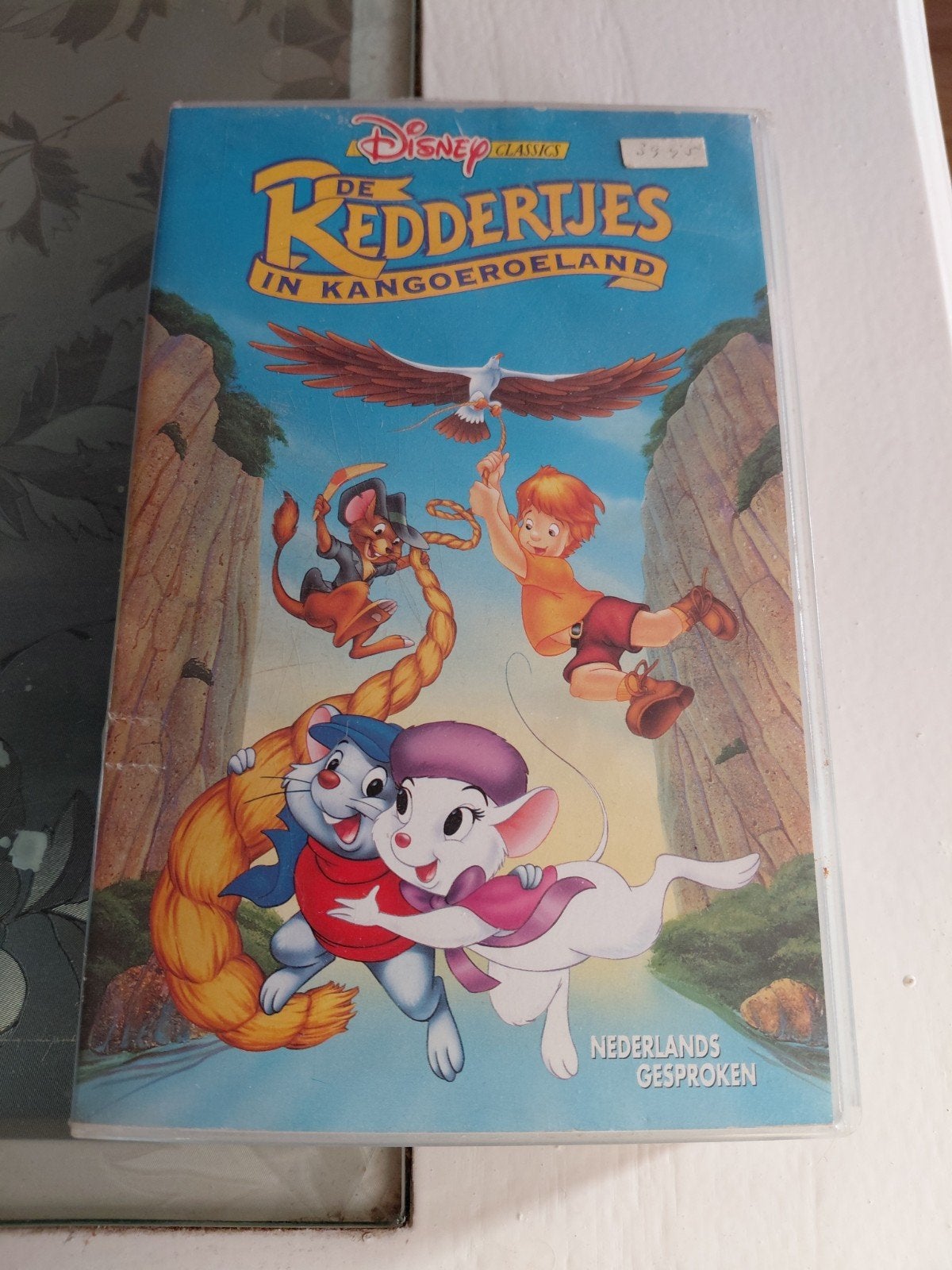 Disney Classics De Reddertjes videoband., Cd's en Dvd's, Gebruikt, Tekenfilm, Alle leeftijden, Ophalen of Verzenden
