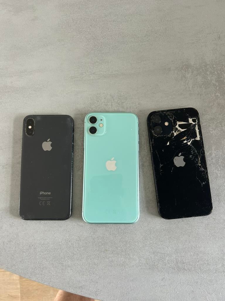 3 kapotte iphones, nog te gebruiken voor onderdelen/reparati, Zwart, Zo goed als nieuw, 64 GB, IPhone 11