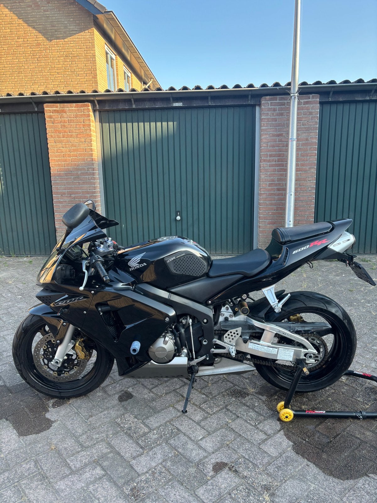 Honda CBR 600 RR Sportmotor - Zwart, Goede Staat, 4 cilinders, Motorrijbewijs A, Gebruikt, Meer dan 35 kW