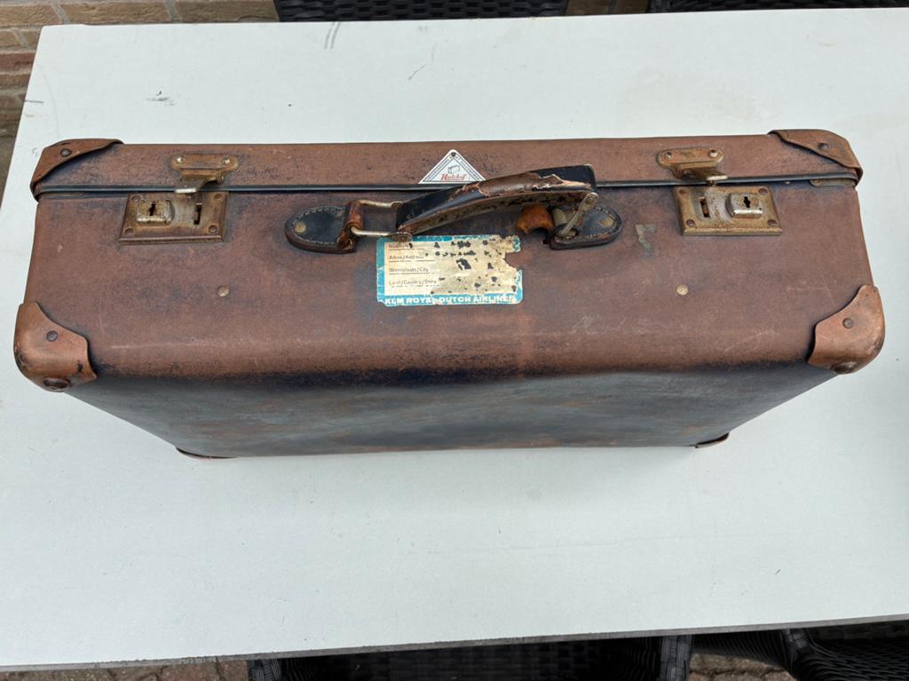 Hele oude koffer, Sieraden, Tassen en Uiterlijk, Koffers, Ophalen, Gebruikt, 50 tot 60 cm, Hard kunststof
