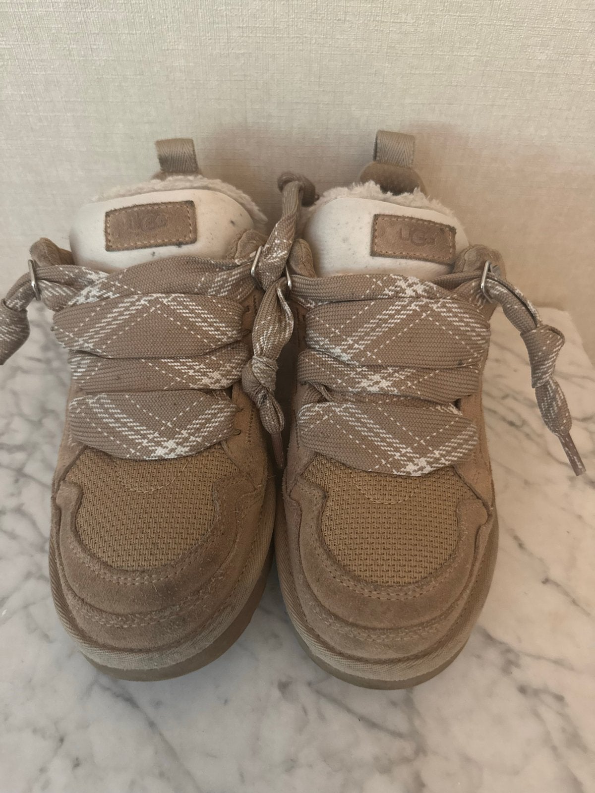 Ugg Sneakers Maat 38 - Zo Goed als Nieuw, Kleding | Dames, Schoenen, Ophalen, Zo goed als nieuw, Bruin, Sneakers of Gympen