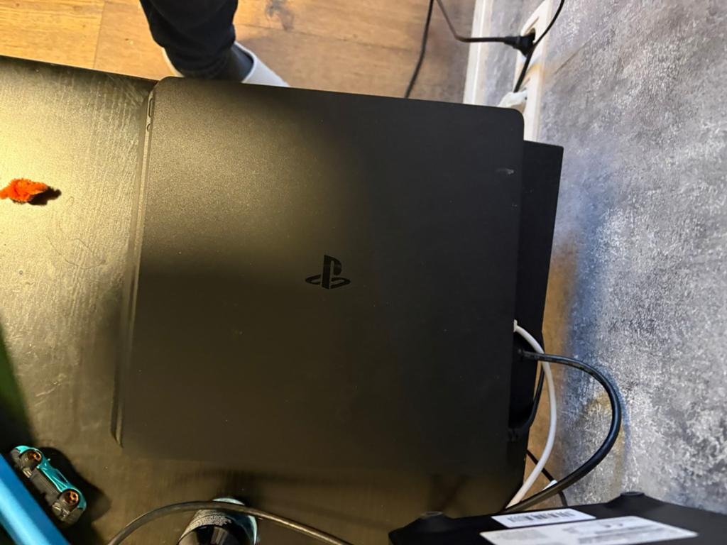 PS4 500GB met Call of Duty: Warfare, Spelcomputers en Games, Games | Sony PlayStation 5, Online, Gebruikt, Vanaf 18 jaar, Shooter