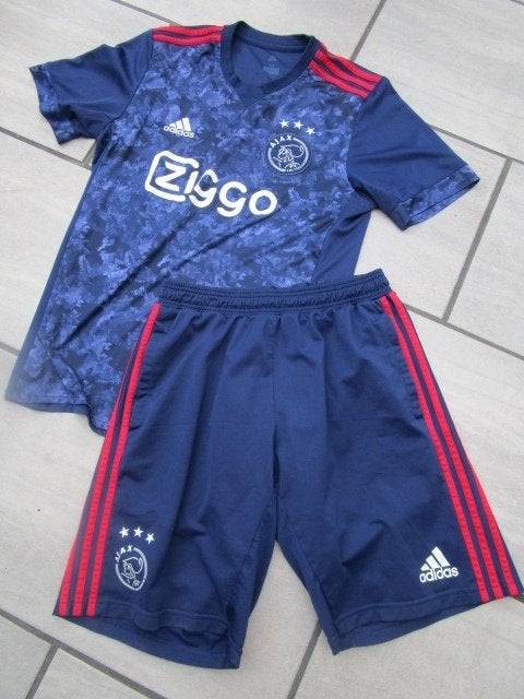 Ajax uitset, Adidas (shirt+broek) Ziggo maat M, Maat M, Ophalen, Zo goed als nieuw, Set