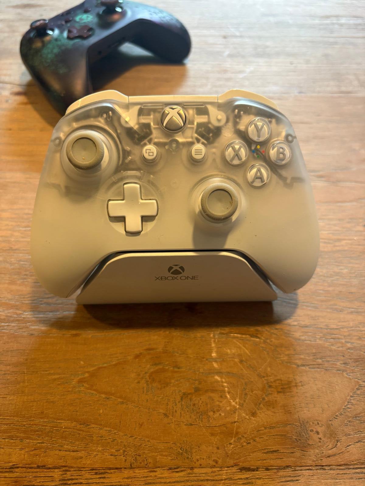 Xbox One Controller Phantom White limited edition, Spelcomputers en Games, Ophalen of Verzenden, Zo goed als nieuw, Controller