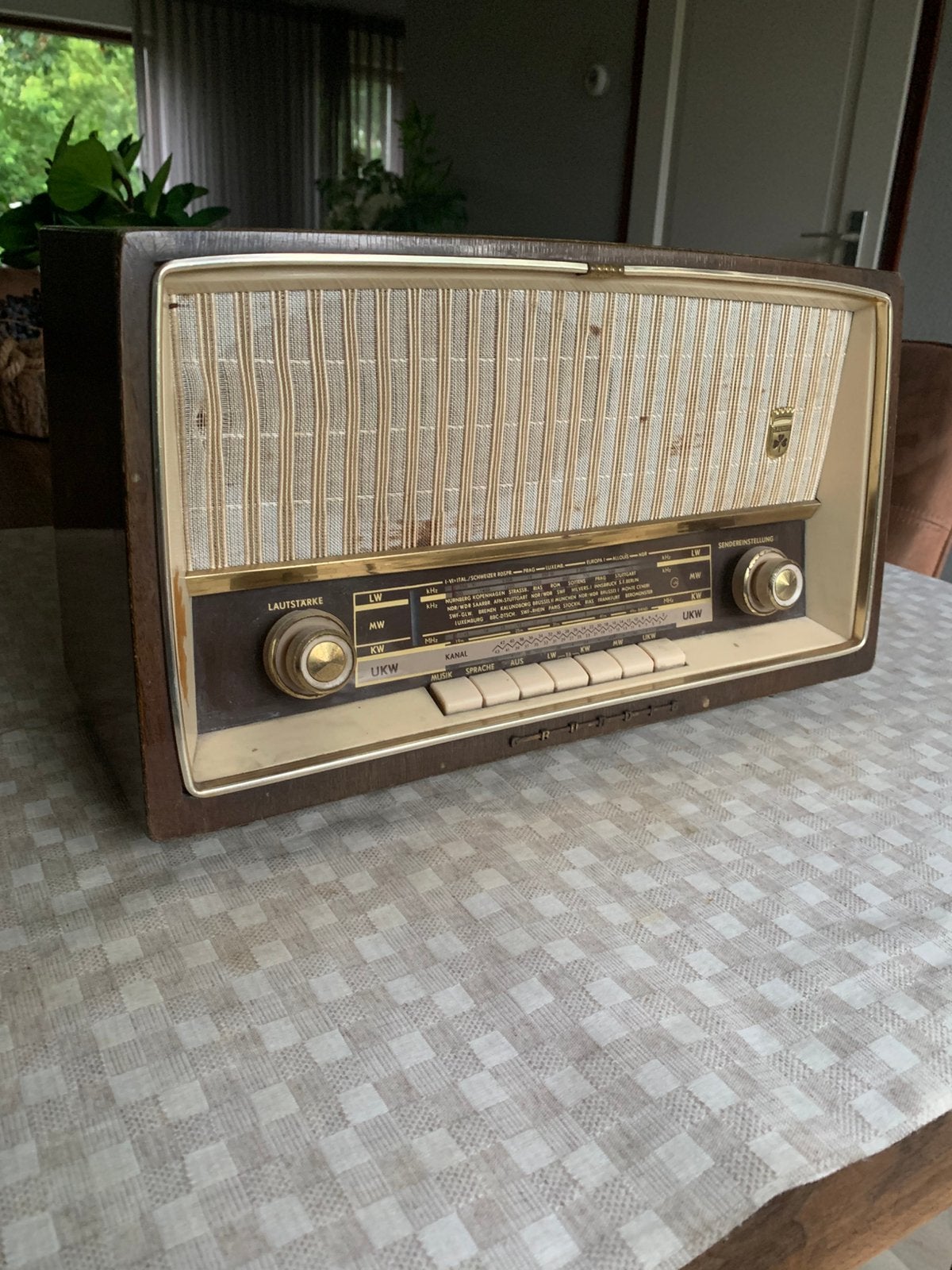 Oude radio Grundig, Ophalen, Zo goed als nieuw
