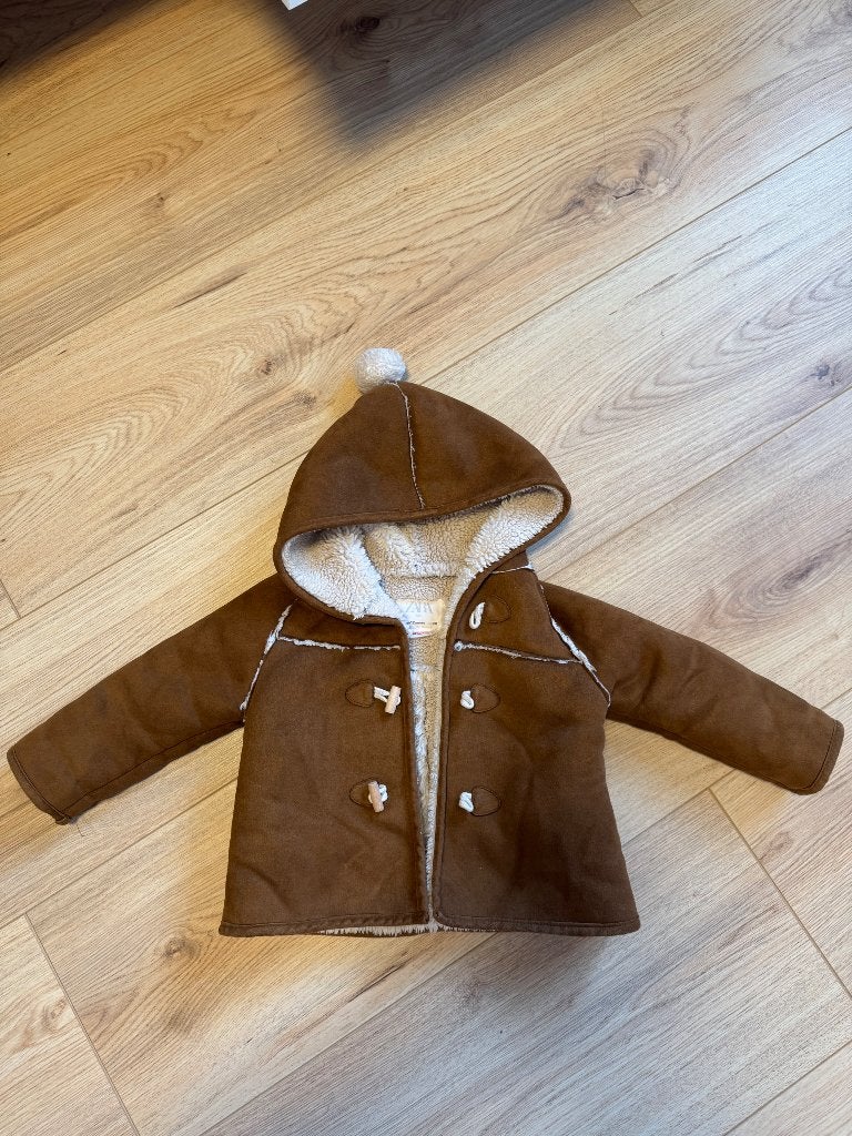 ZARA Baby – Bruine jas met teddy voering, Jongetje of Meisje, Ophalen of Verzenden, Zo goed als nieuw, Jasje