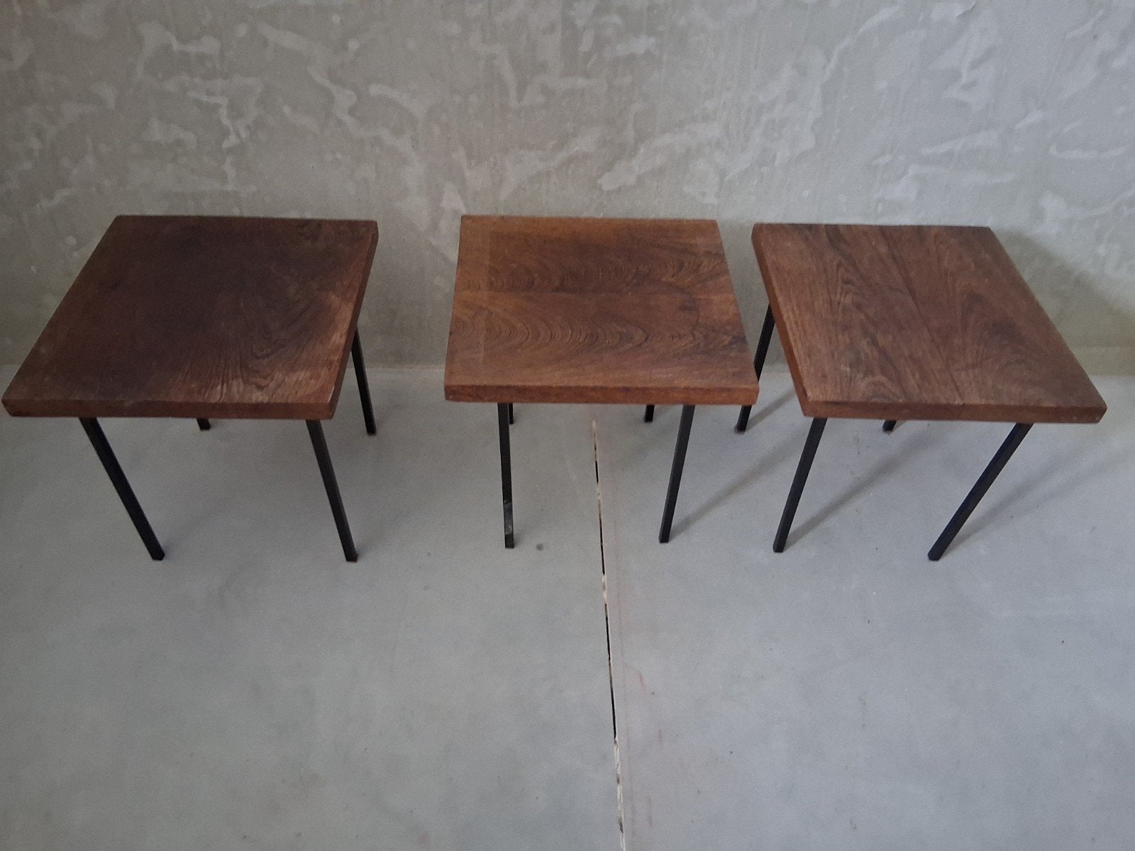Set van 3 vintage bijzettafels met houten blad, Ophalen