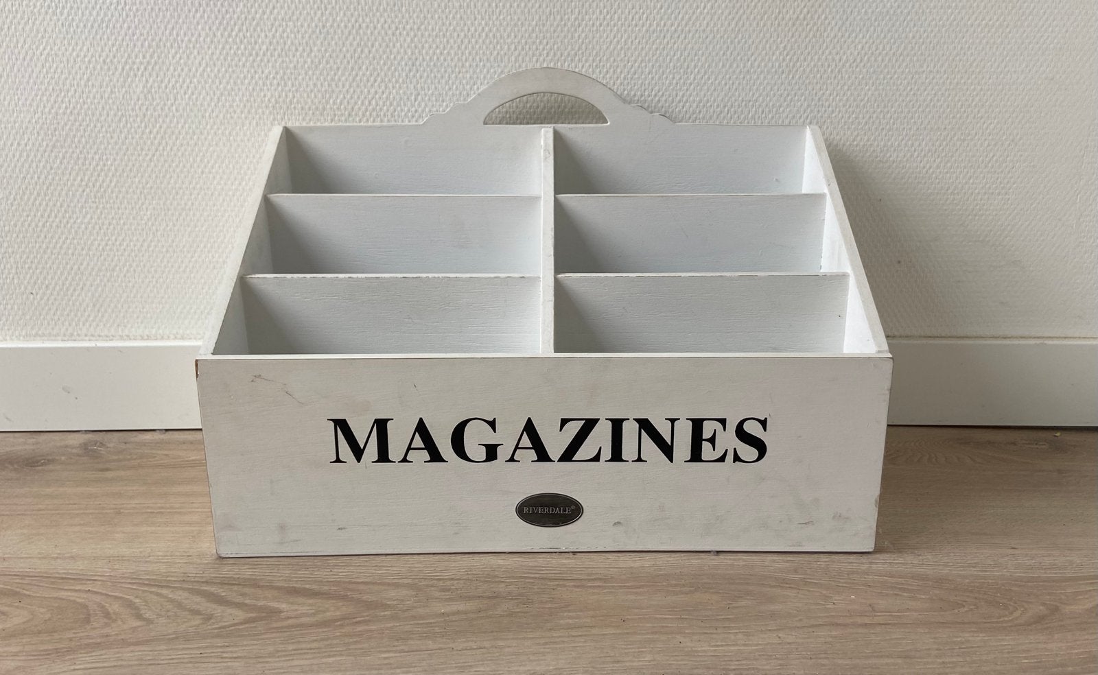 Riverdale ‘Magazines’ houten tijdschriftenhouder, kleur wit, Ophalen, Meerdere vakken, Gebruikt, Lectuurbak