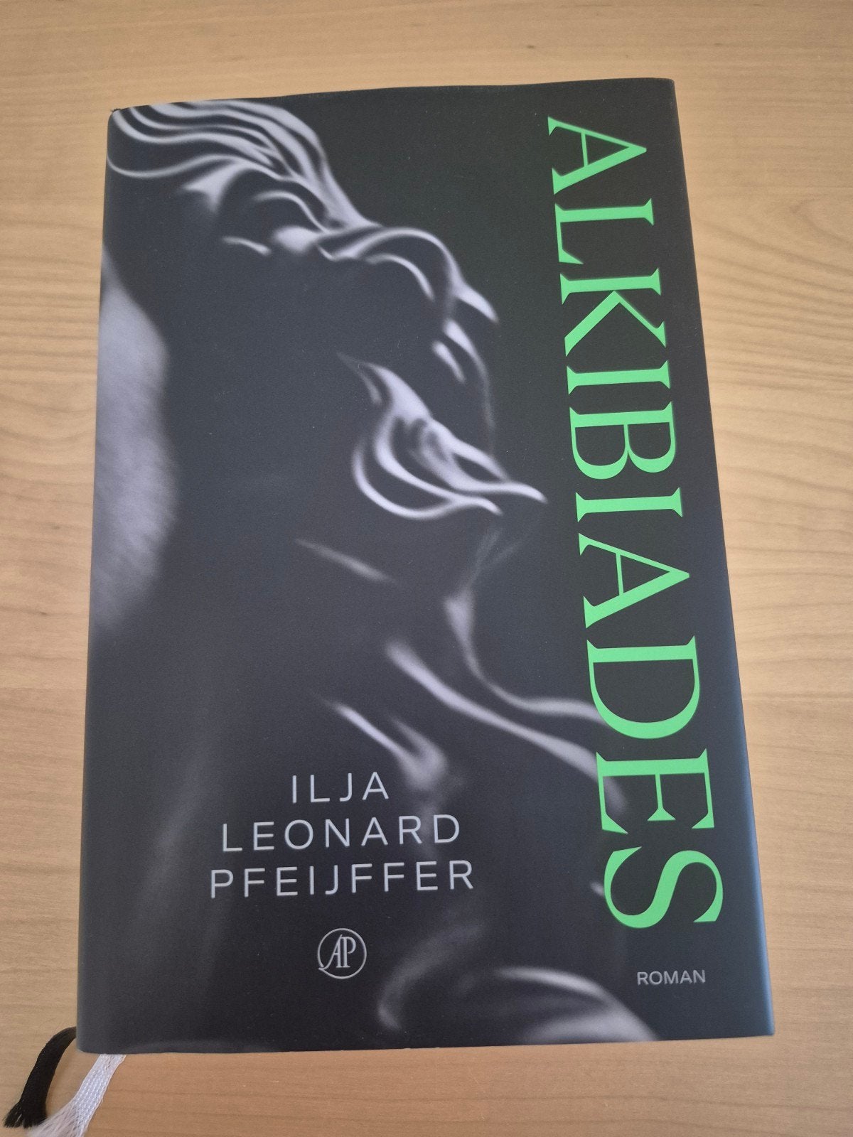 Alkibiades - Ilja Leonard Pfeijffer (Roman), Ophalen of Verzenden, Zo goed als nieuw, Ilja Leonard Pfeijffer, Nederland