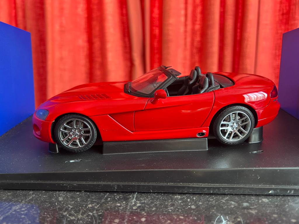 Autoart Dodge Viper SRT-10 1:18, Ophalen, Zo goed als nieuw, Autoart
