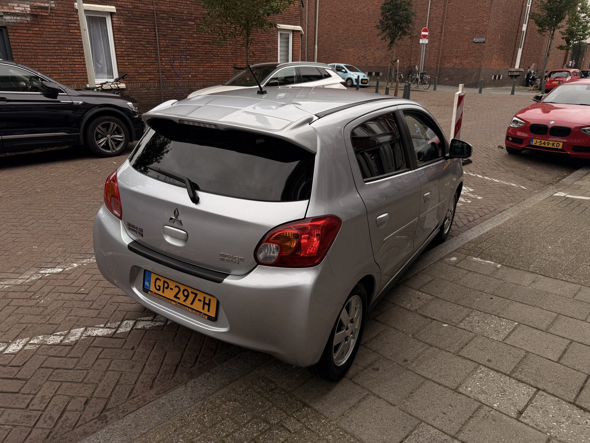 Mitsubishi Space Star 1.0 Bright (bj 2015, automaat), Gebruikt, Euro 6, 840 kg, Origineel Nederlands
