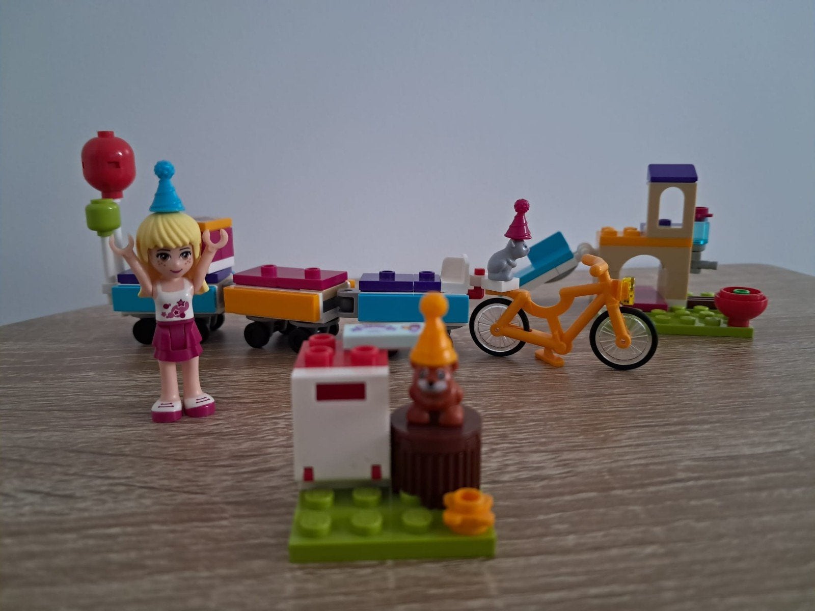 Lego Friends feesttrein 41111, Lego, Friends, Ophalen of Verzenden, Zo goed als nieuw
