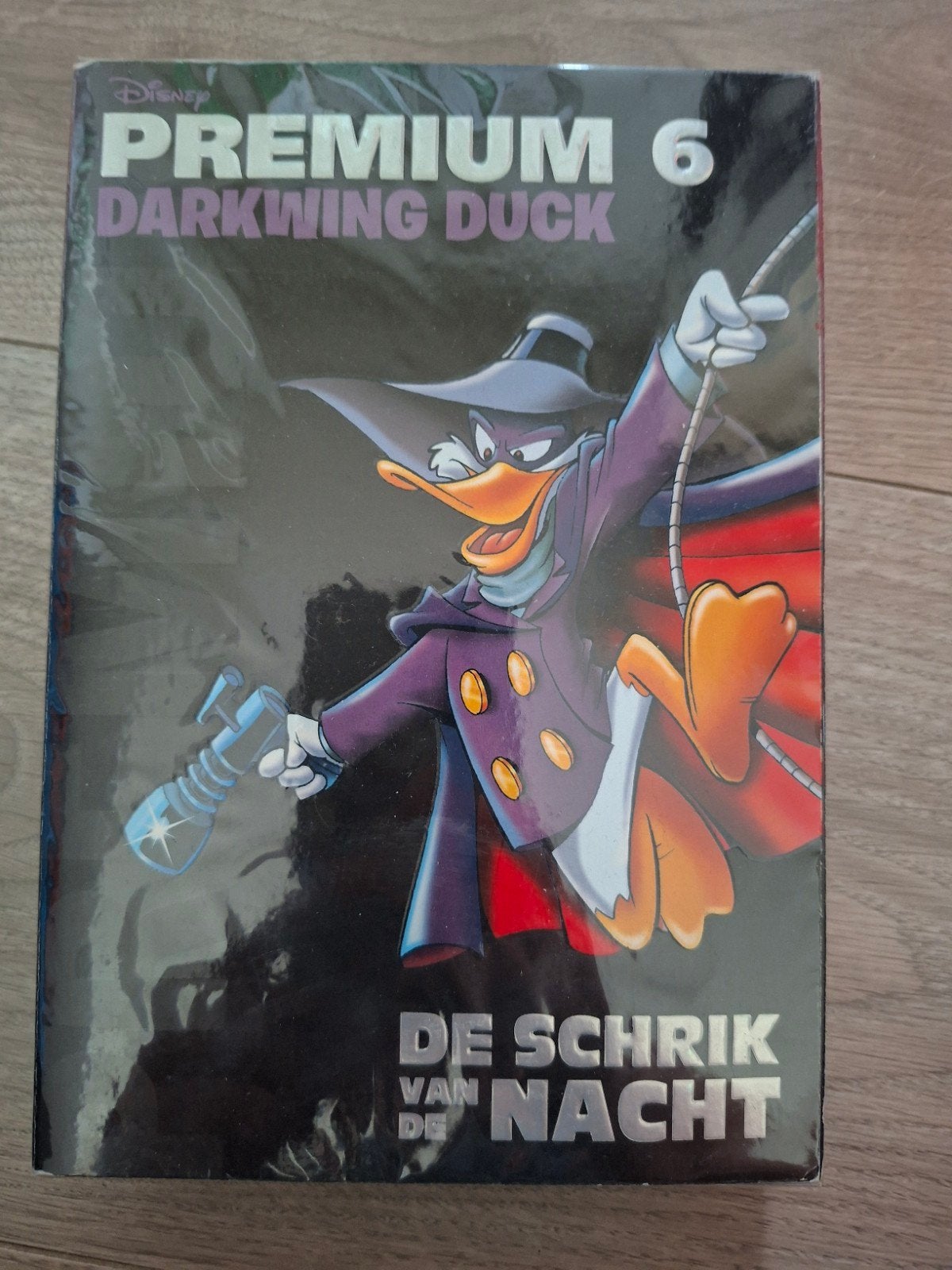 Disney Premium 6 Darkwing Duck - De Schrik van de Nacht, Eén stripboek, Ophalen of Verzenden, Gelezen
