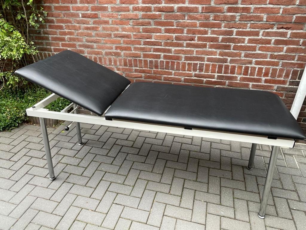 Massagetafel met verstelbaar rugdeel - Stevig & Comfortabel, Ophalen, Gebruikt, Massagetafel
