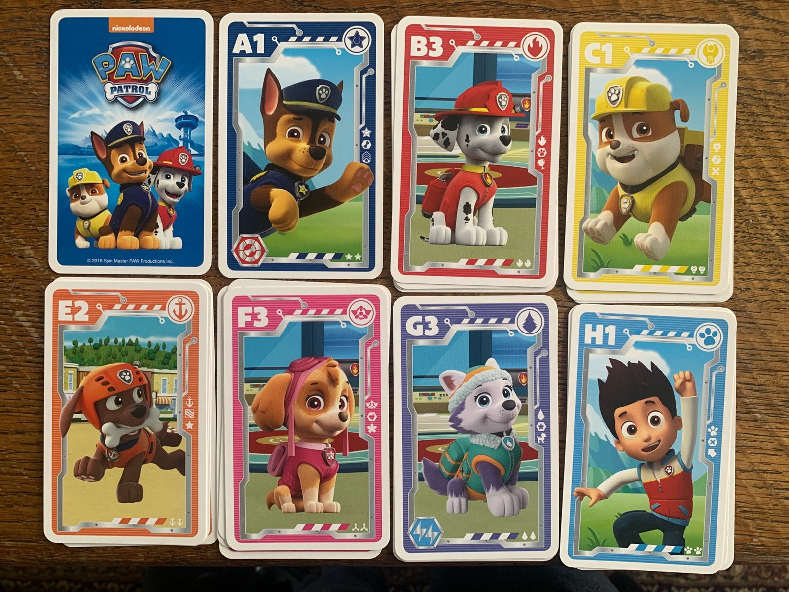 Kwartet PAW PATROL Nickelodeon - cARTAMUNDI, Hobby en Vrije tijd, Een of twee spelers, Ophalen of Verzenden, Zo goed als nieuw