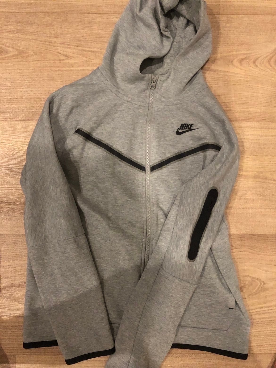 Nike Tech Fleece Hoodie Grijs - Zo goed als nieuw, Ophalen, Zo goed als nieuw
