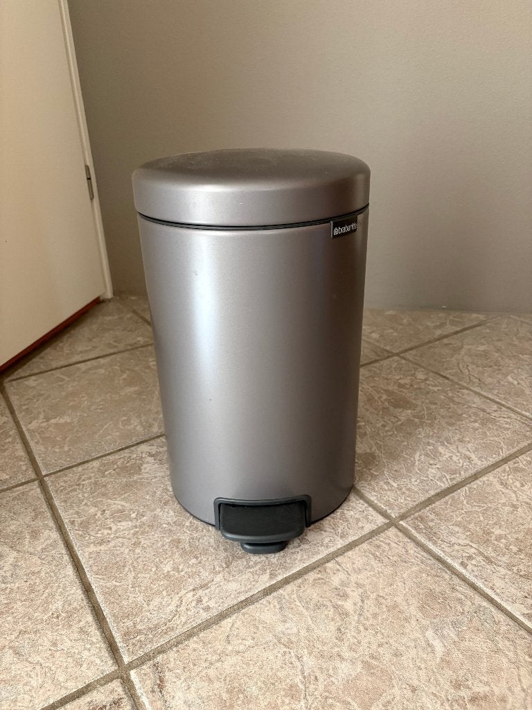 Pedaalemmer Brabantia 12 L, Ophalen, 50 – 75, Met pedaal, Zo goed als nieuw