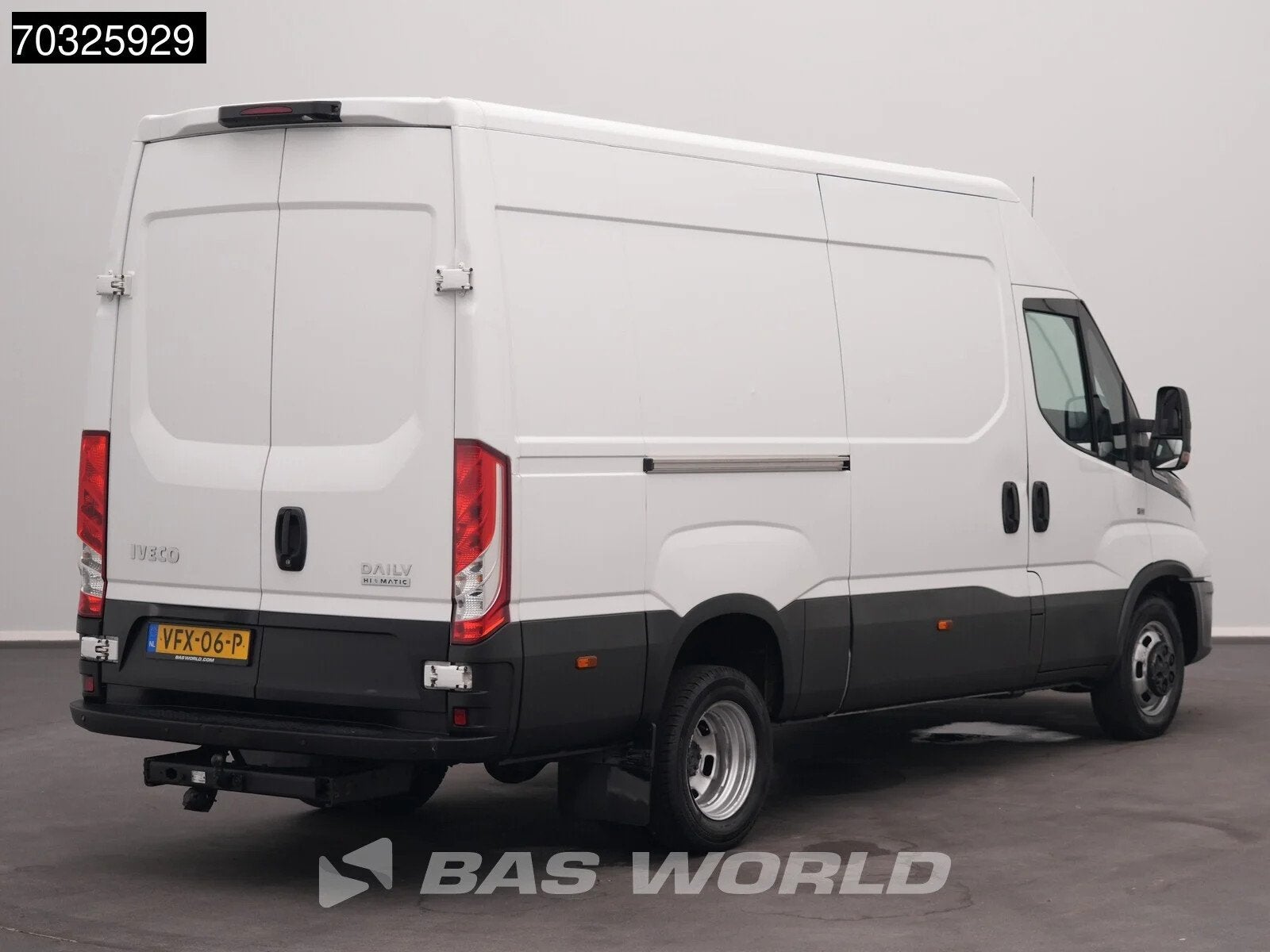 Iveco Daily 35C18 3.0L Automaat Dubbellucht L2H2 3,5t Trekha, Auto's, Bestelauto's, Automaat, Stof, Gebruikt, Euro 6