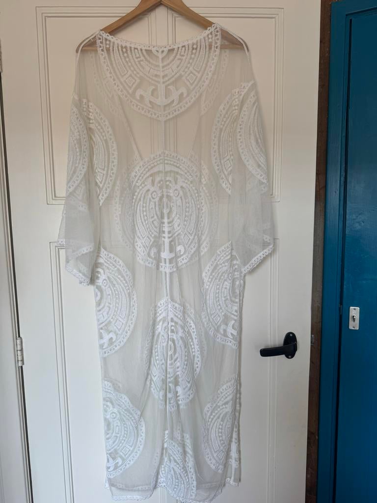Witte Boho Kimono / Strandcover-up met Borduurdetails, Ophalen of Verzenden, Zo goed als nieuw, Wit, Blouse of Tuniek