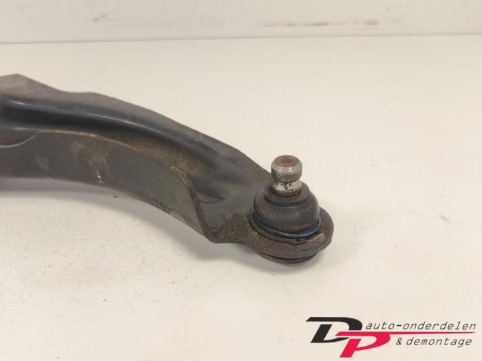 Draagarm rechts-voor van een Renault Clio, Gebruikt, -, Renault, -