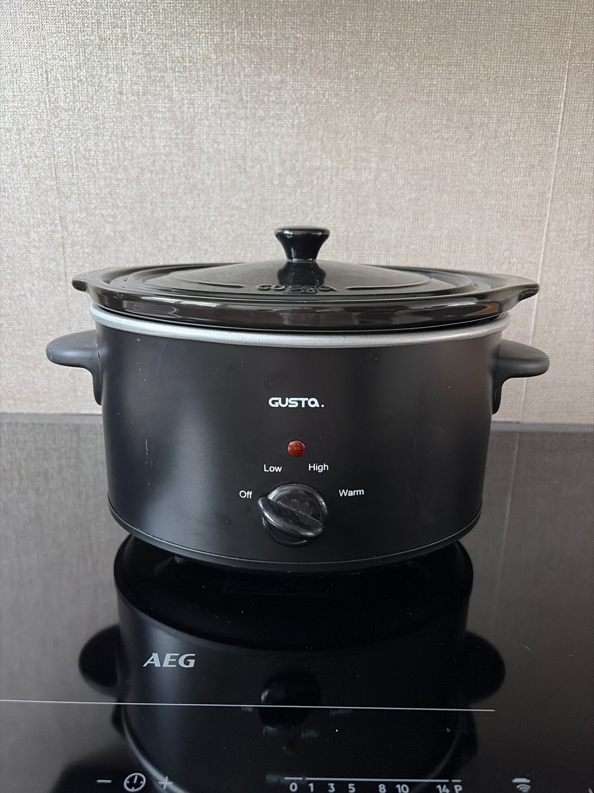 Nieuwe Gusta Slow Cooker met Uitneembare Stenen Pan, Ophalen of Verzenden, Nieuw