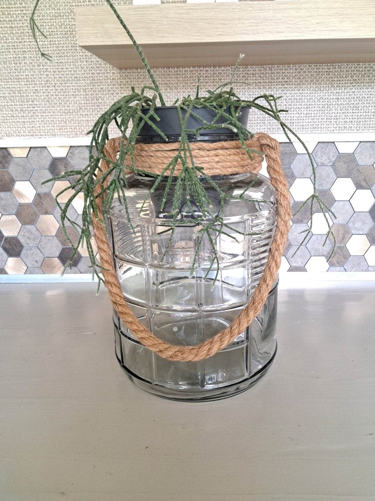 Grote glazen vaas/windlicht met touw, Huis en Inrichting, Woonaccessoires | Vazen, Ophalen, Gebruikt, Overige kleuren, Glas