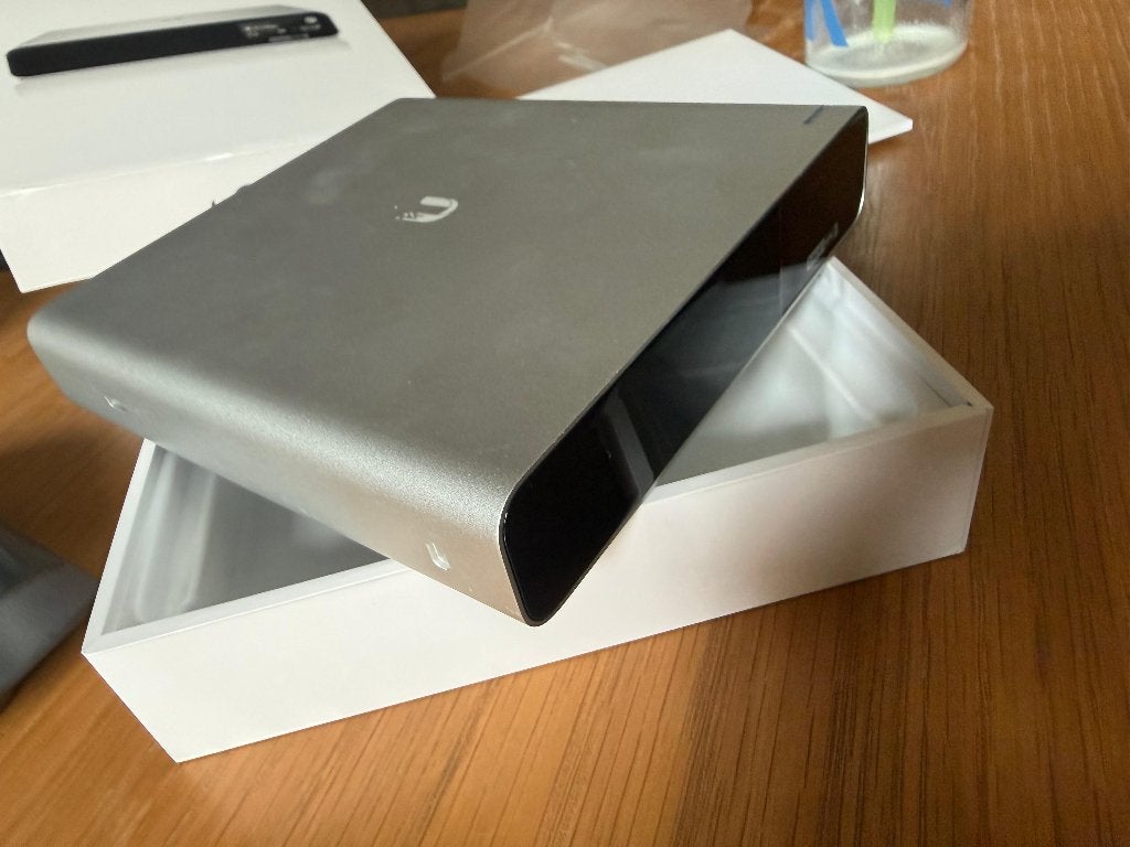Ubiquiti UniFi Cloud Key Gen2 Plus, 1TB SSD, Ophalen of Verzenden, Nieuw