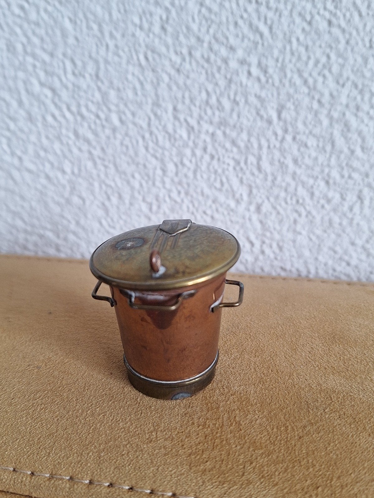 Miniatuur koperen vuilnisbakje uit Maarssen, Antiek en Kunst, Antiek | Koper en Brons, Ophalen, Koper