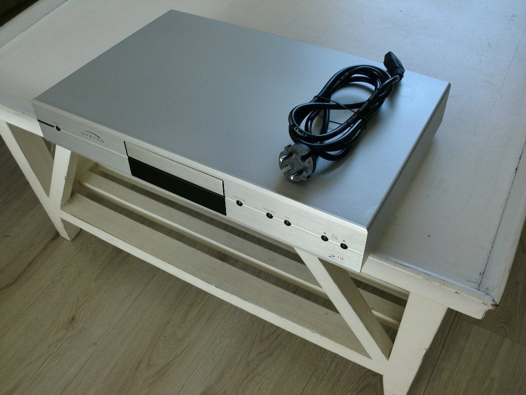 MYRYAD Z 110 hoogwaardige cd speler onderhoud gehad., Ophalen of Verzenden, Zo goed als nieuw, Overige merken