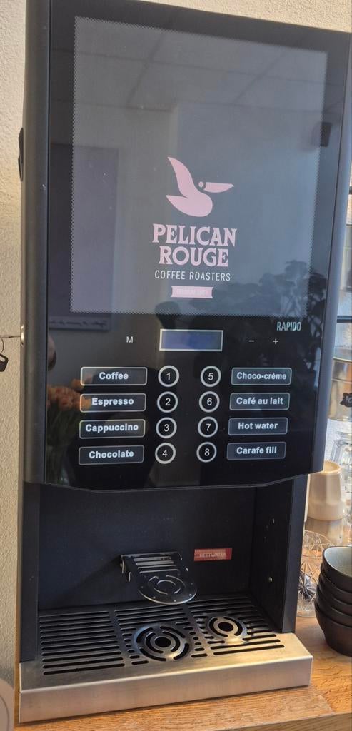 Pelican Rouge koffiemachine vaste wateraansluiting, Witgoed en Apparatuur, Ophalen