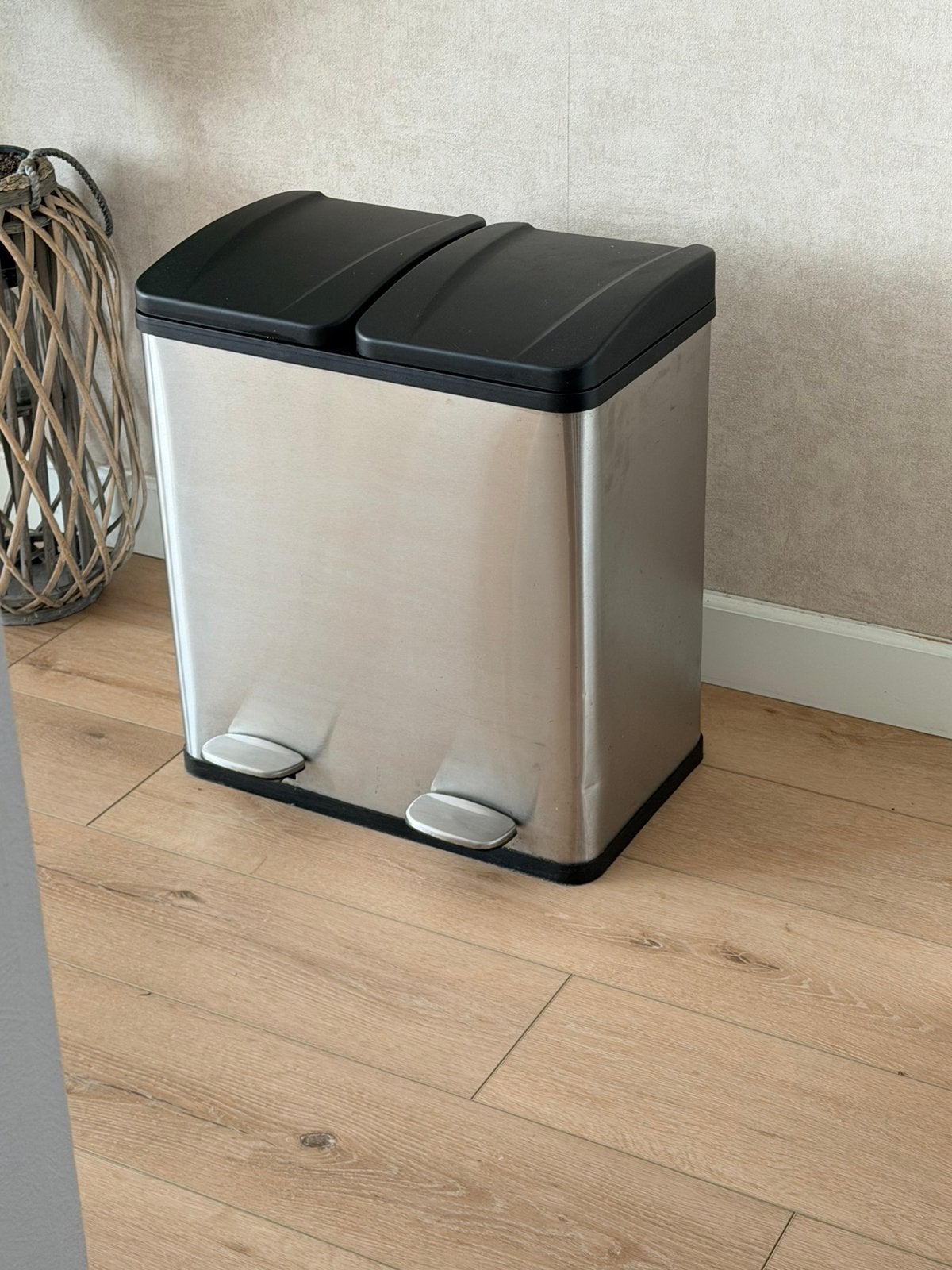 Prullenbak, Huis en Inrichting, Woonaccessoires | Prullenbakken, 40 liter of meer, Ophalen, Zo goed als nieuw