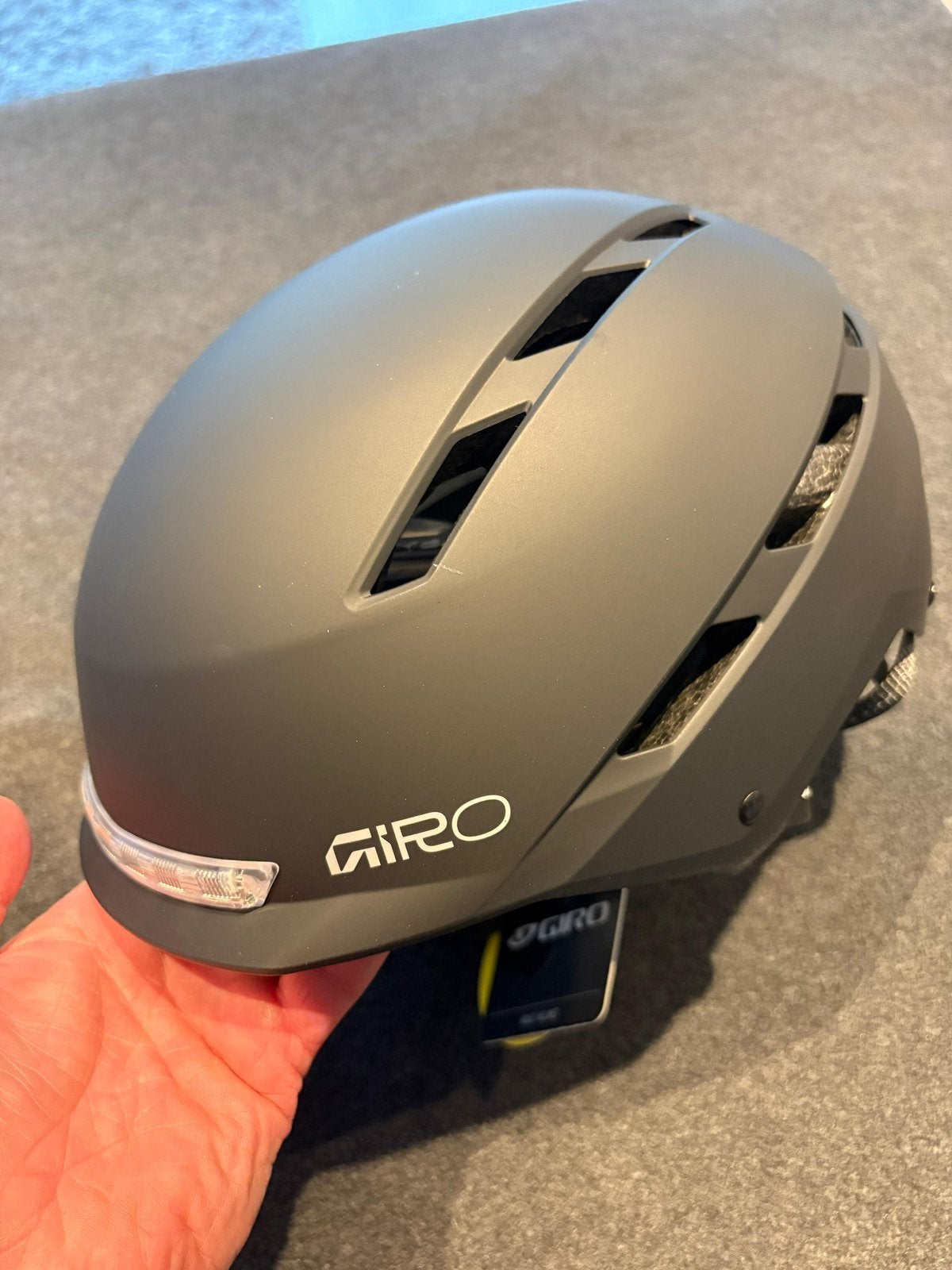 Giro Sport Design met verlichting en Mips, Ophalen of Verzenden, Zo goed als nieuw, M, Heer of Dame