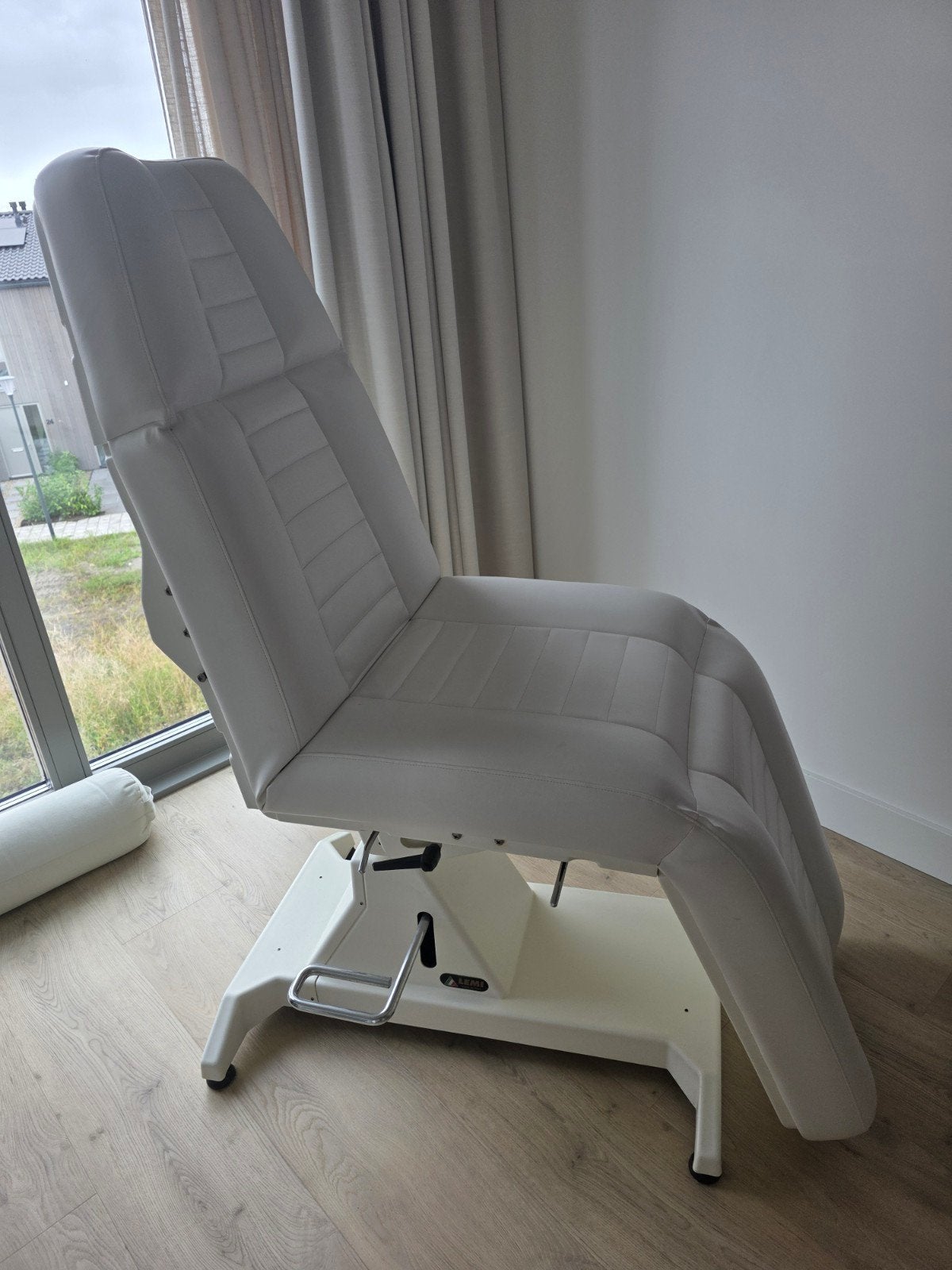 behandelstoel LEMI, Ophalen, Gebruikt, Massagetafel