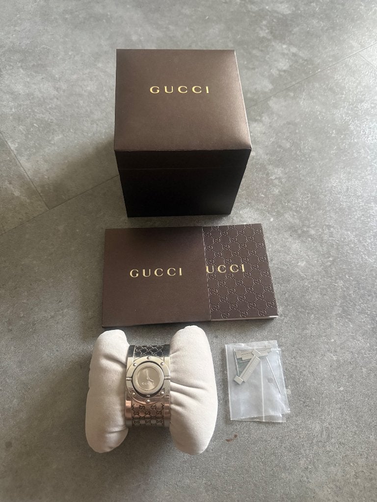 Gucci horloge, Sieraden, Tassen en Uiterlijk, Horloges | Dames, Overige merken, Staal, Polshorloge, Ophalen of Verzenden