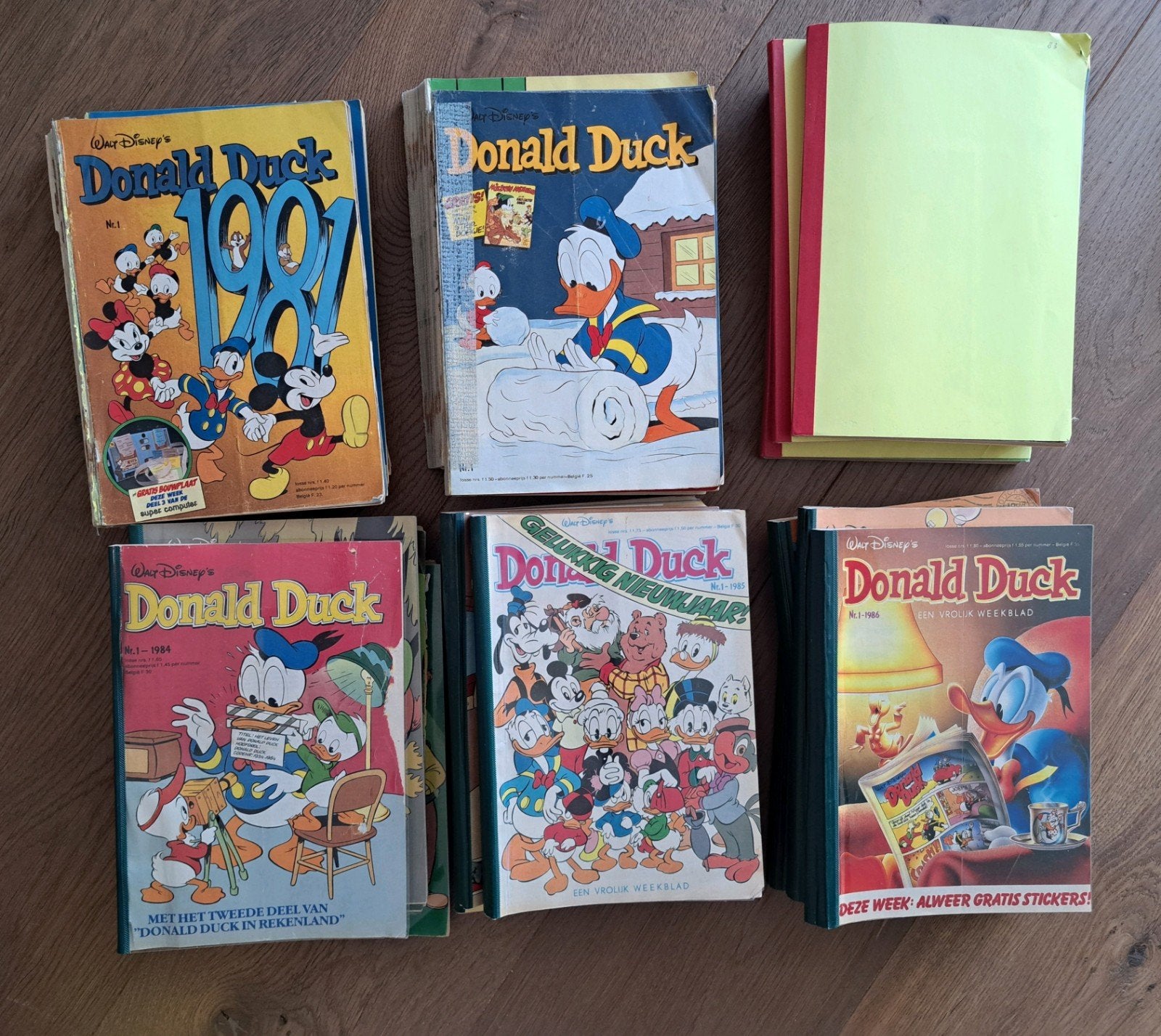 Donald duck bundels 1981, 1982, 1983, 1984, 1985, 1986, Meerdere stripboeken, Ophalen of Verzenden, Gelezen